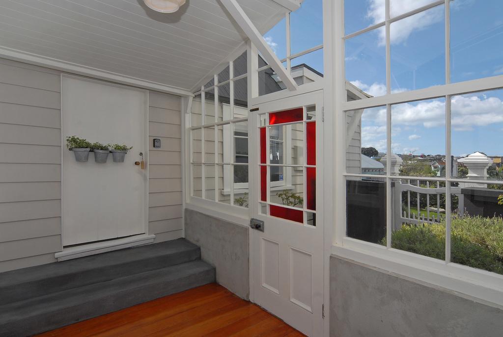 Historic Colenso Cottage Napier Szoba fotó